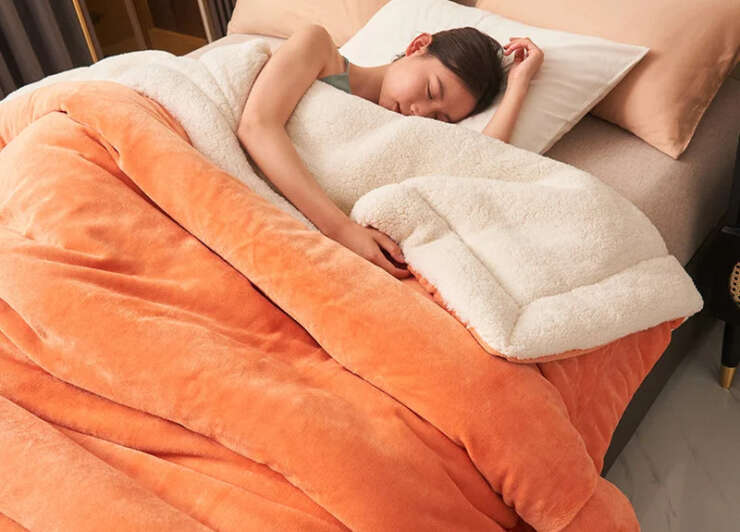 Ultra-Soft Dual-Layer Lambswool-Feel Blanket – Luxury Winter Fleece Throw for Sofa & Bed