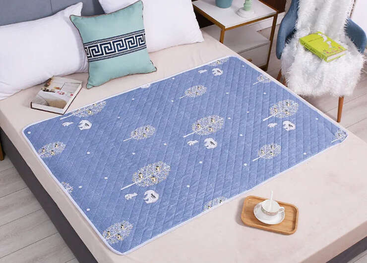 Waterproof Washable Mattress Urine Mat for Baby Toddlers Cute Cartoon Bed Protector Diaper Bedding Urine Pads Cloth Breathable